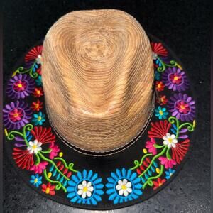 NEW artesanal embroided made in mexico Embroidered Floral Women's Hat ONE SIZE